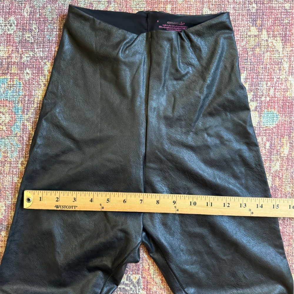 Commando Women’s Small Black faux leather leggings - Picture 4 of 7